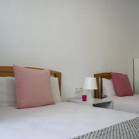 Atico En La Playa De Samil Apartamento